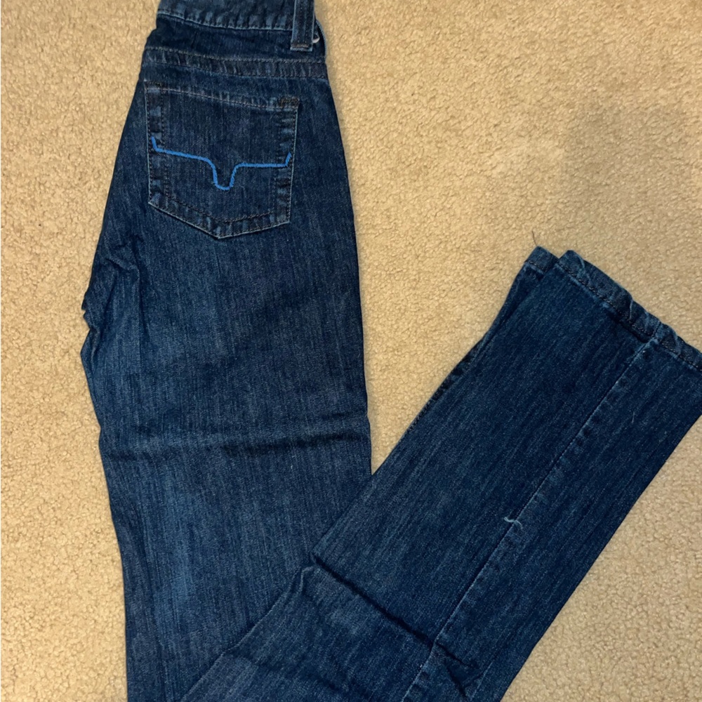 Blue Kimes Betty’s 00/36